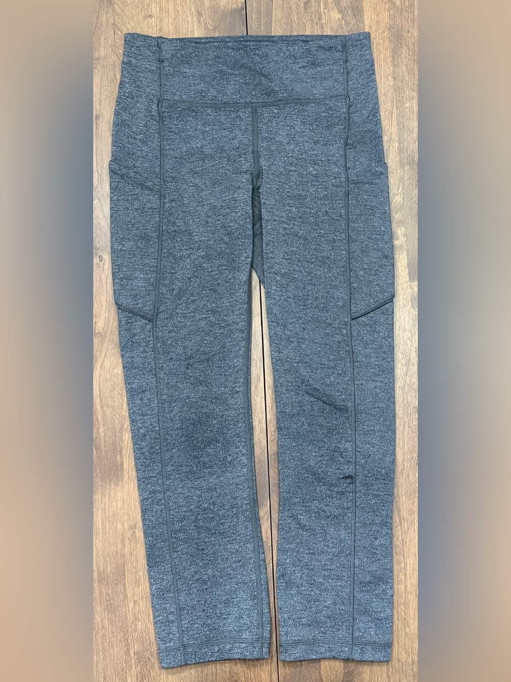 Lululemon Speed Up Crop (21”) Heather Gray Sz 4